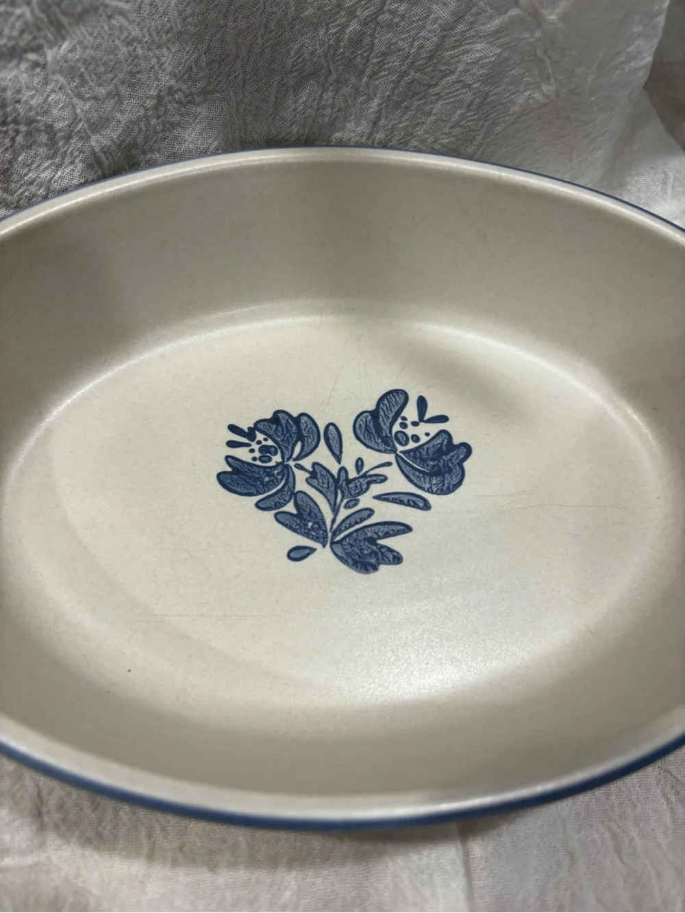 Pfaltzgraff Yorktowne Oval Baking Serving Dish 10 x 7 Casserole Vegetable Bowl